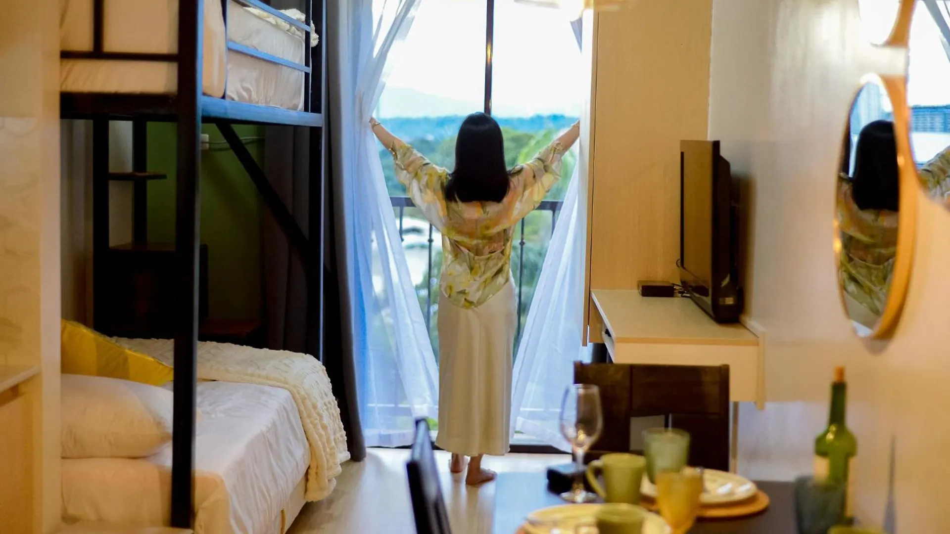 Bunk And Brew- Condo In The Heart Of The City Davao City