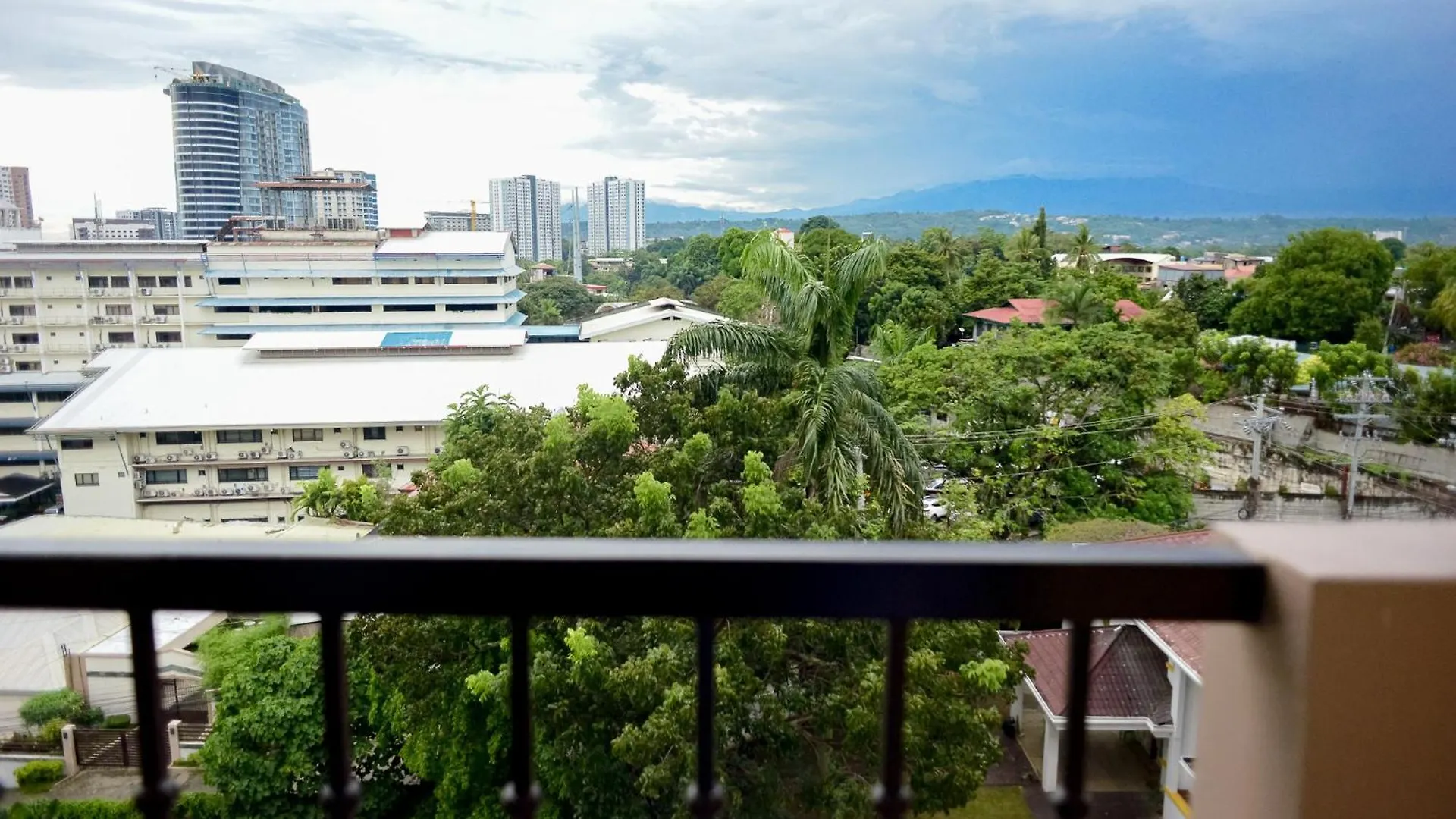 Bunk And Brew- Condo In The Heart Of The City Davao City 0*,