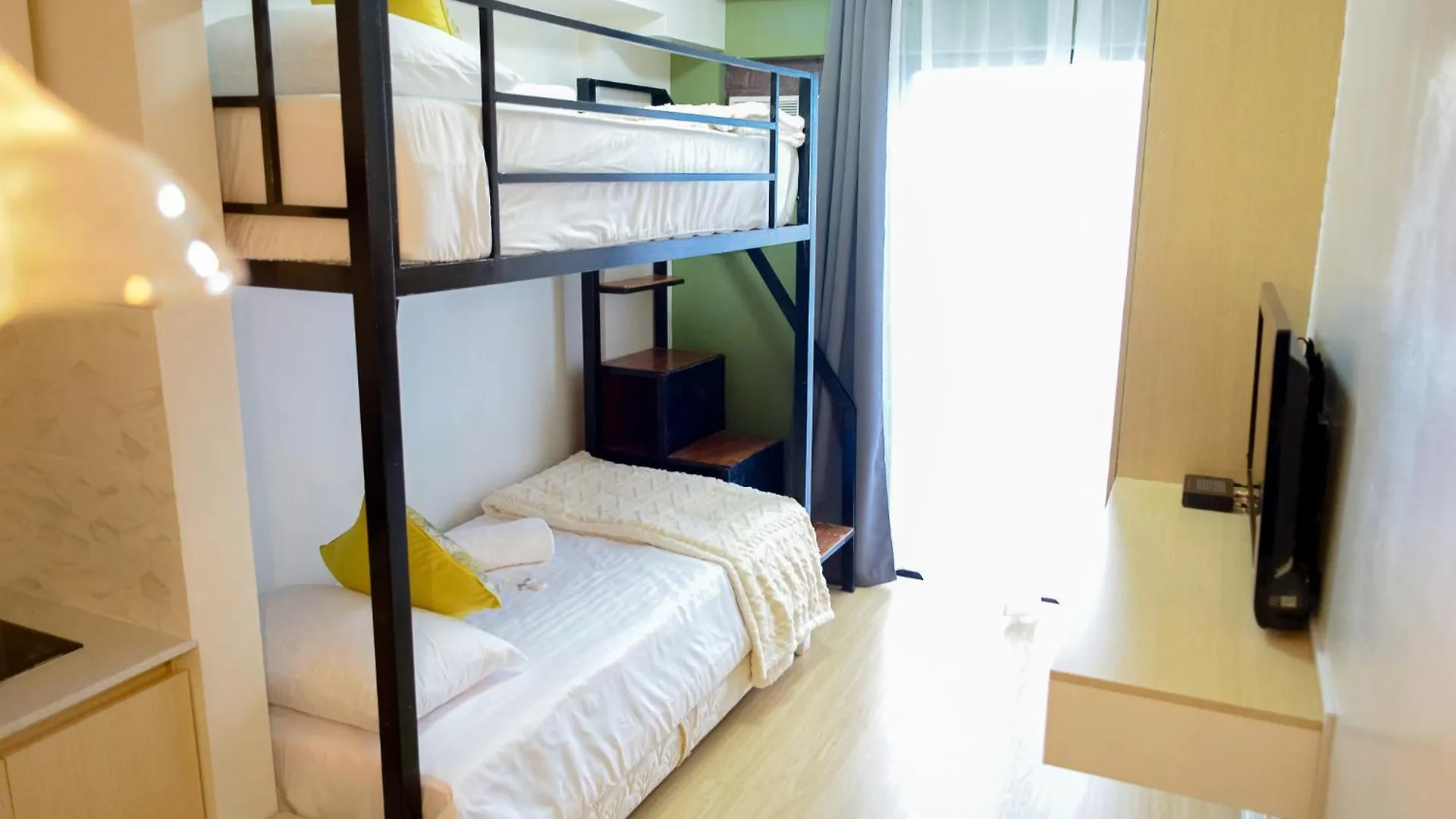 Bunk And Brew- Condo In The Heart Of The City Davao City