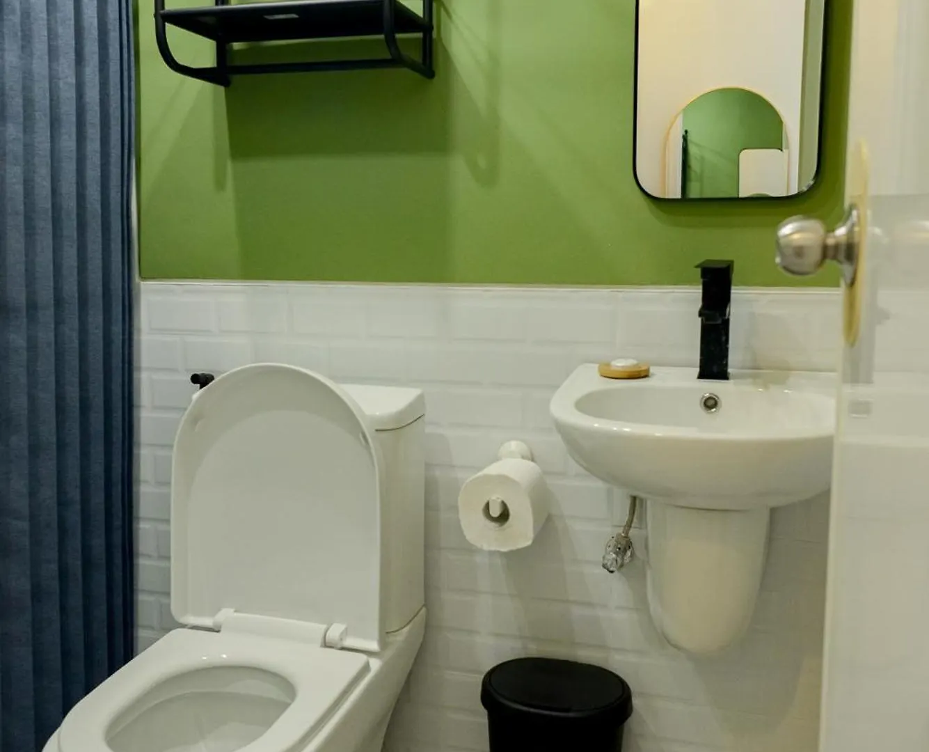 아파트호텔 Bunk And Brew- Condo In The Heart Of The City Davao City